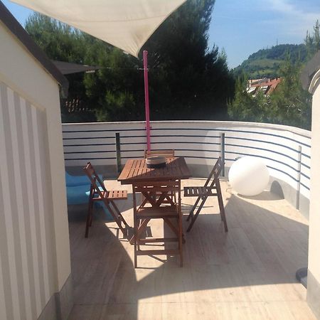 A Casa Di Lolu Acomodação com café da manhã Grottammare Exterior foto